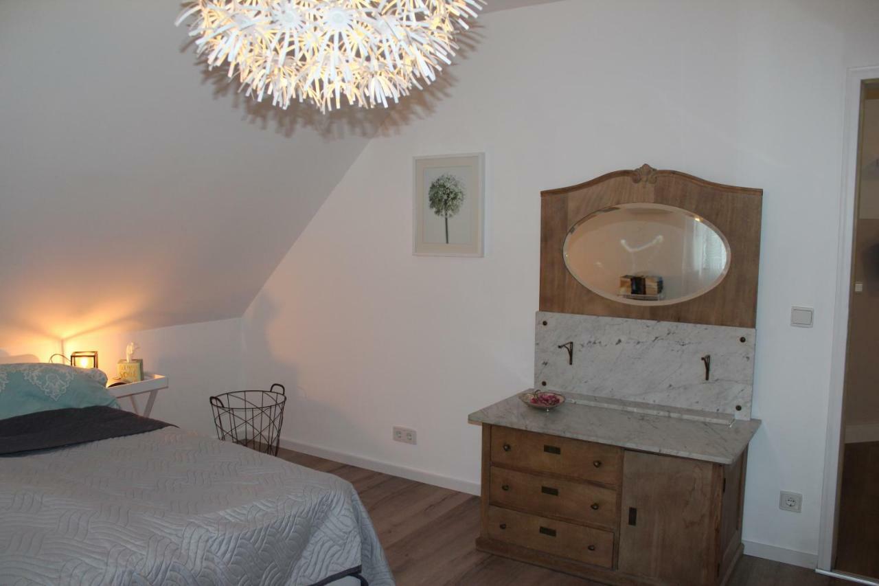 Ferienwohnung Im Tuermchen Oberfell Exteriér fotografie