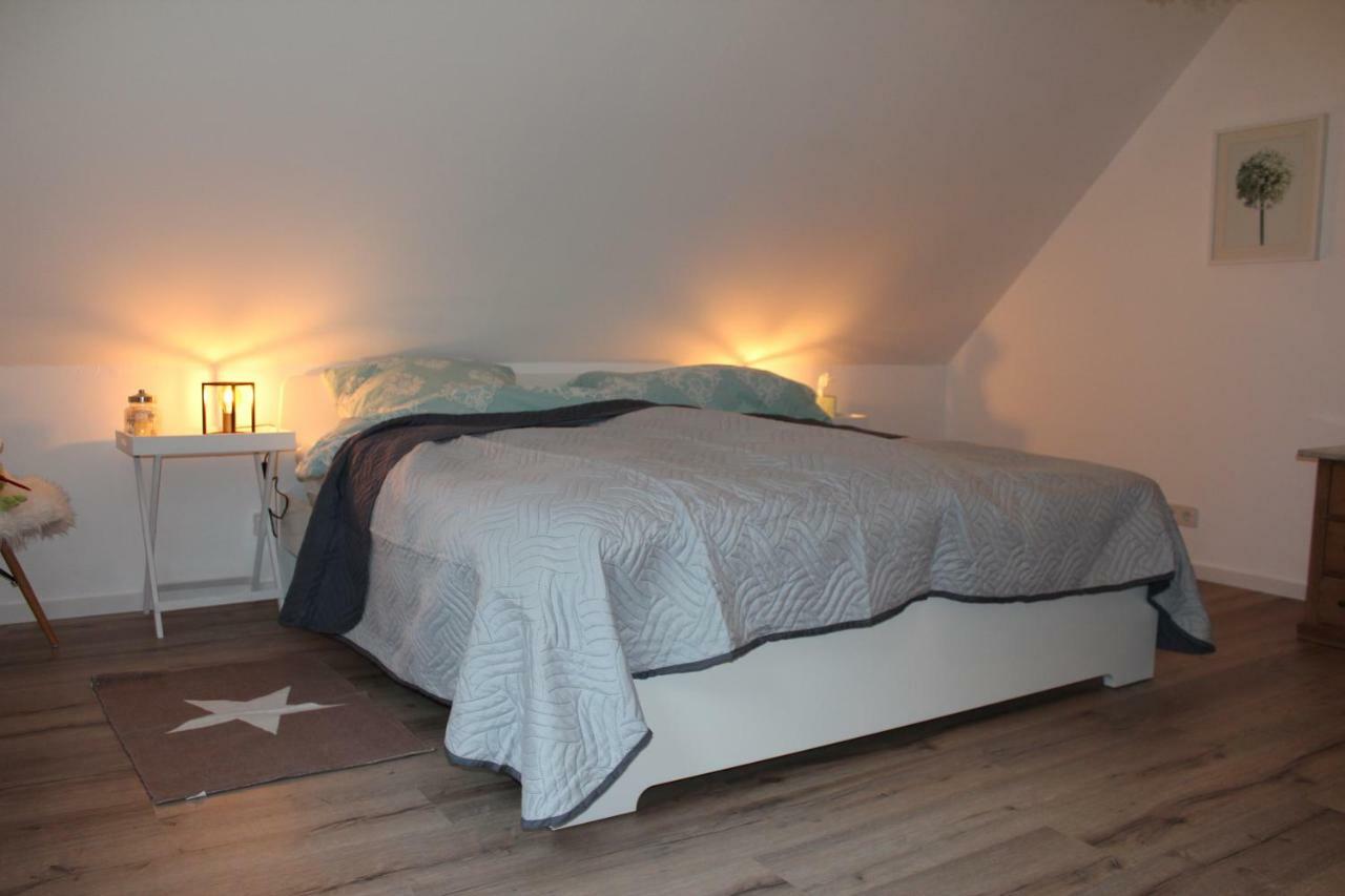 Ferienwohnung Im Tuermchen Oberfell Exteriér fotografie